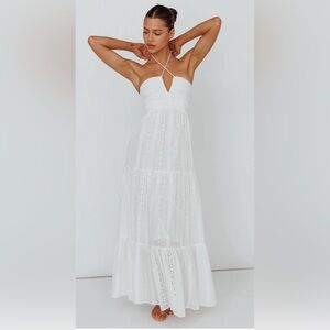 Selfie Leslie Asiah Halter-neck Maxi Dress